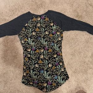 LuLaRoe women’s 3/4 sleeve shirt